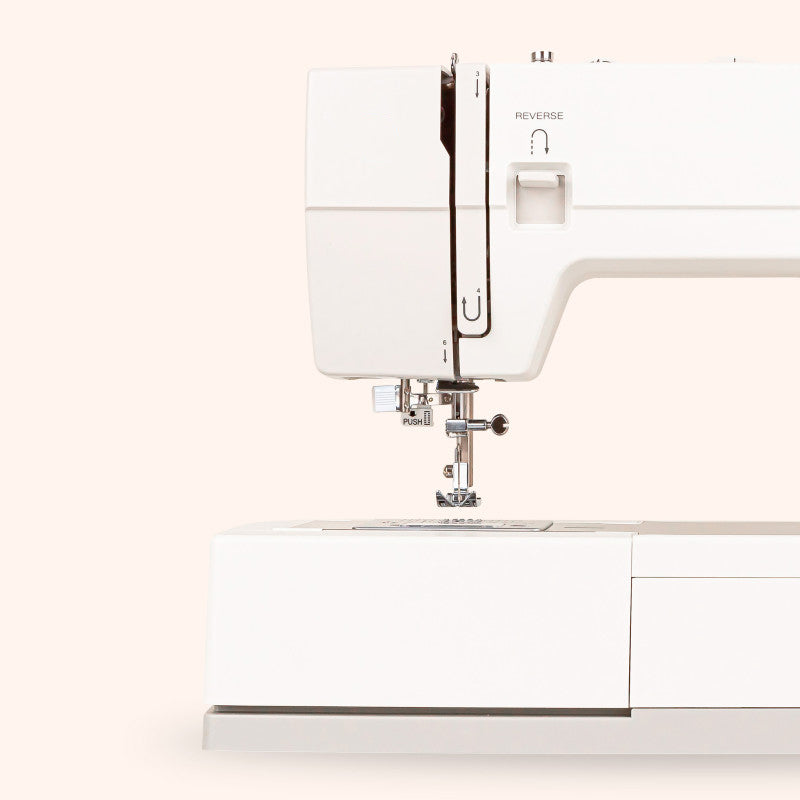 Machine à coudre Avant-garde 2300